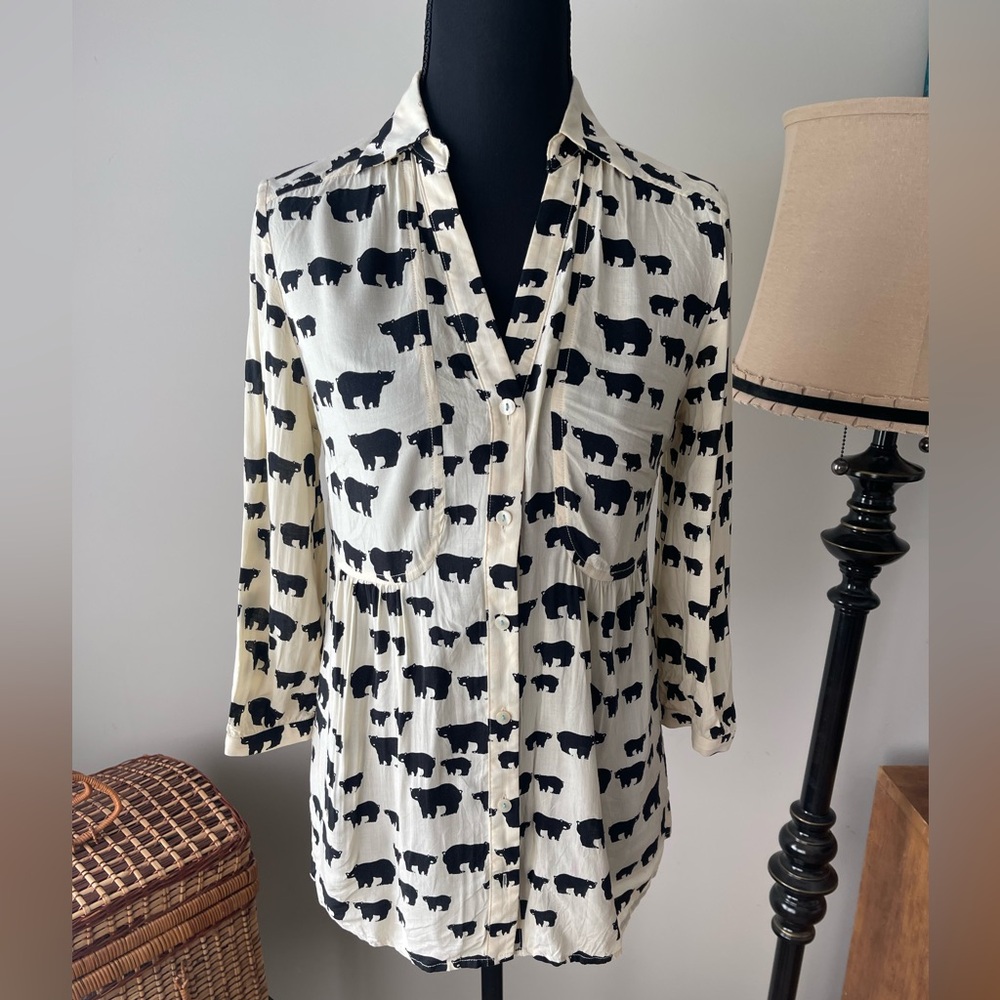 Maeve by Anthropologie Ivory Blouse with Navy Animal Pattern NWOT